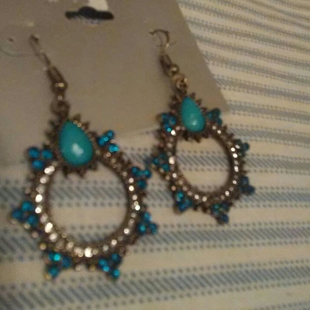 Blue diamond earrings